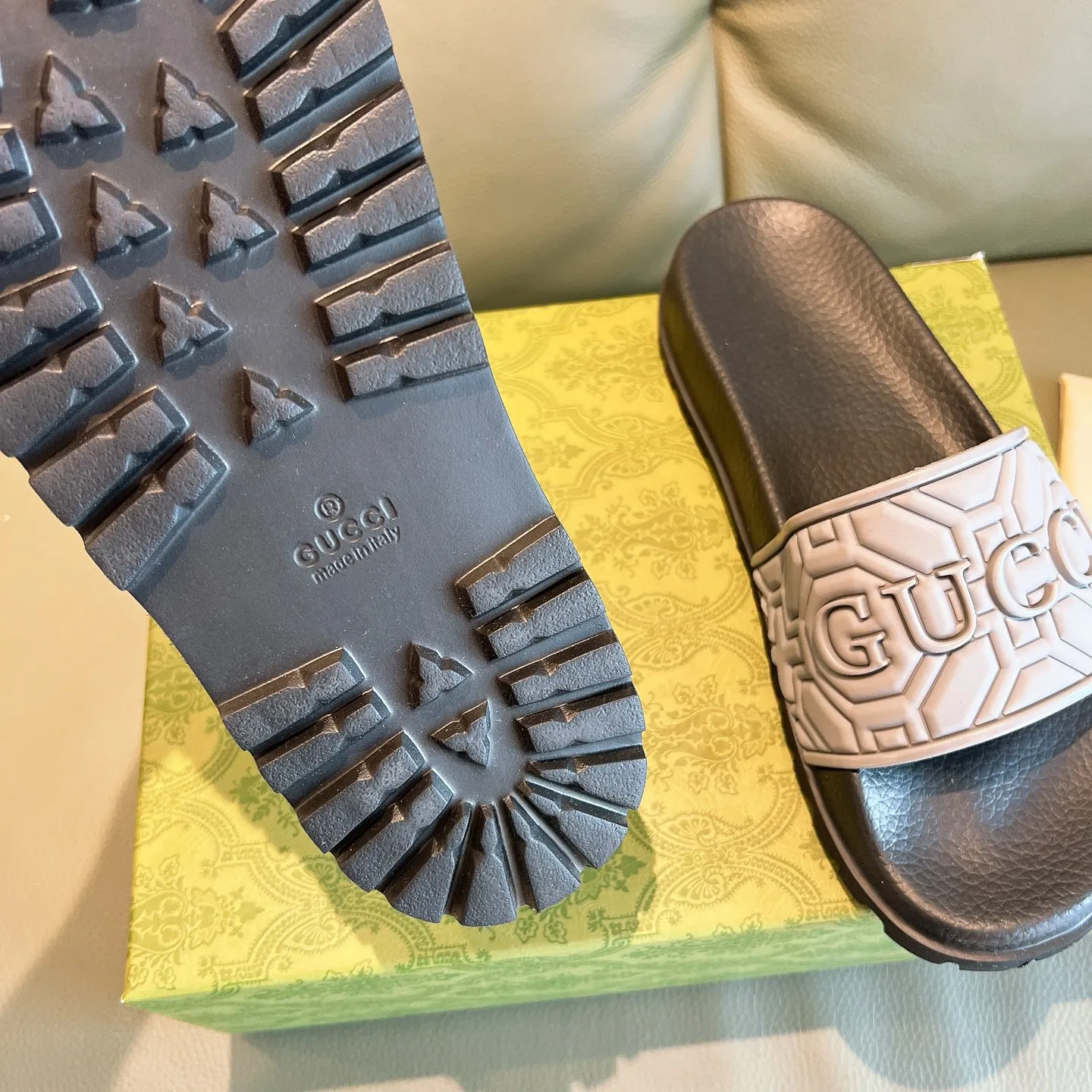Men's Men's Shoes 130🐮🐮Gucci Gucci Slippers Gucci 2024 latest beach sandals slippers Original molding double G LOGO Original molding consistent Outsole: Men's Men's Shoes u double-layer outsole Size: 35-46
